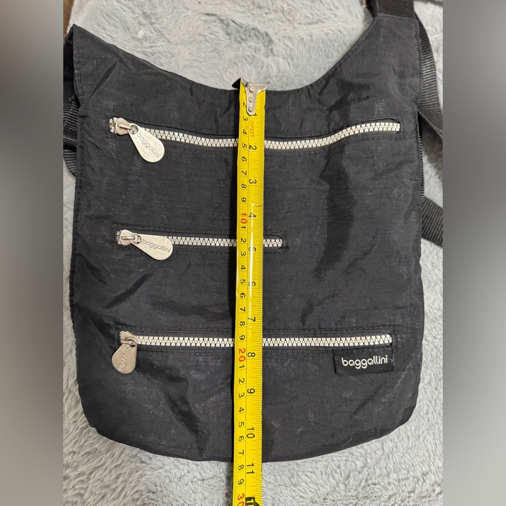 Baggallini Black Crossbody Bag - Picture 4 of 7